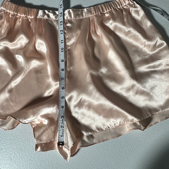 Victoria's Secret Peach Floral Pajama Shorts Set L Satin Sleepwear Vintage - Picture 11 of 14